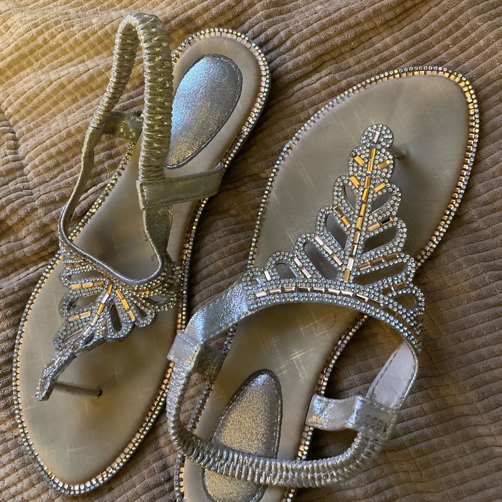 Sandal flats